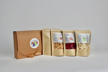 Rinkinys: Kriaušės, obuoliai, šilauogės ir avietės